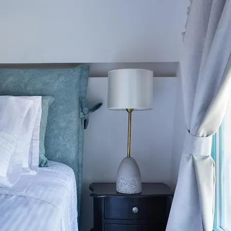 Hotel Santa Irina Luxury Sunny Lofts 4*
